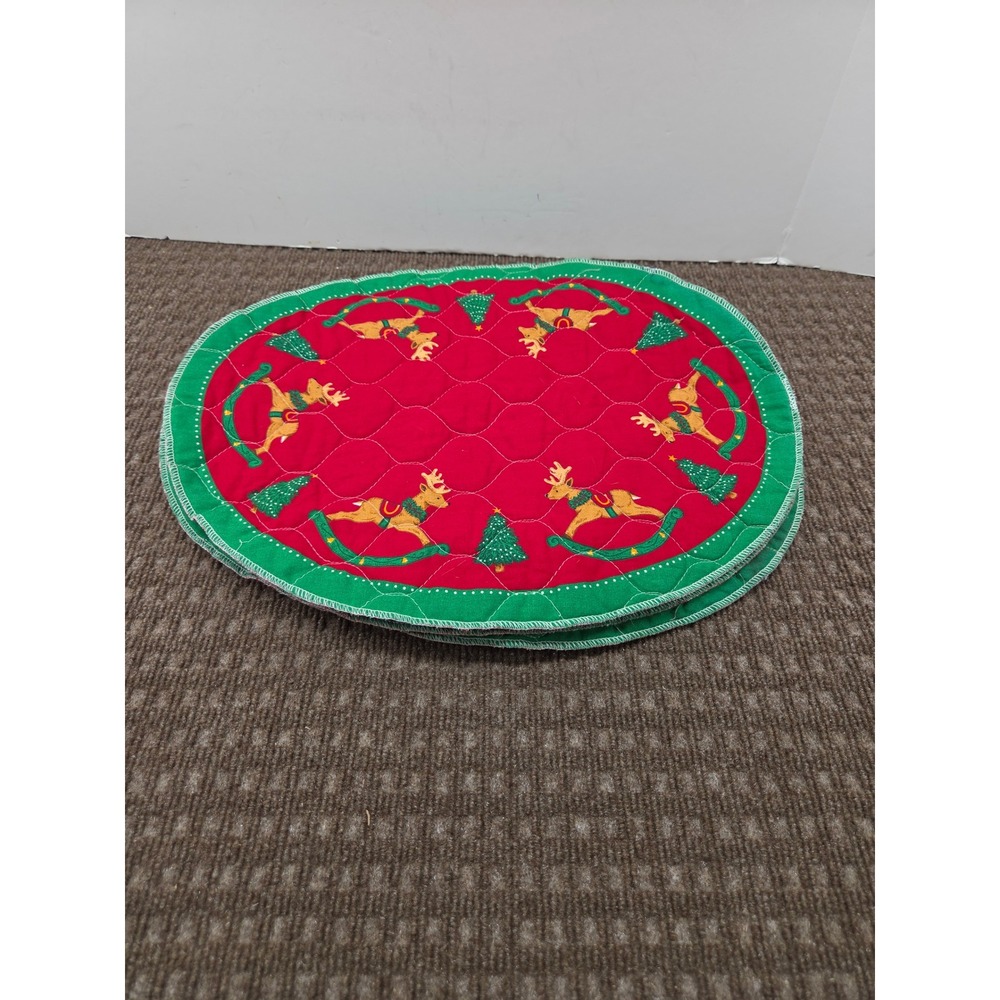 Set of 6 Vintage Reversible Rocking Reindeer Christmas Placemats Red Green Oval